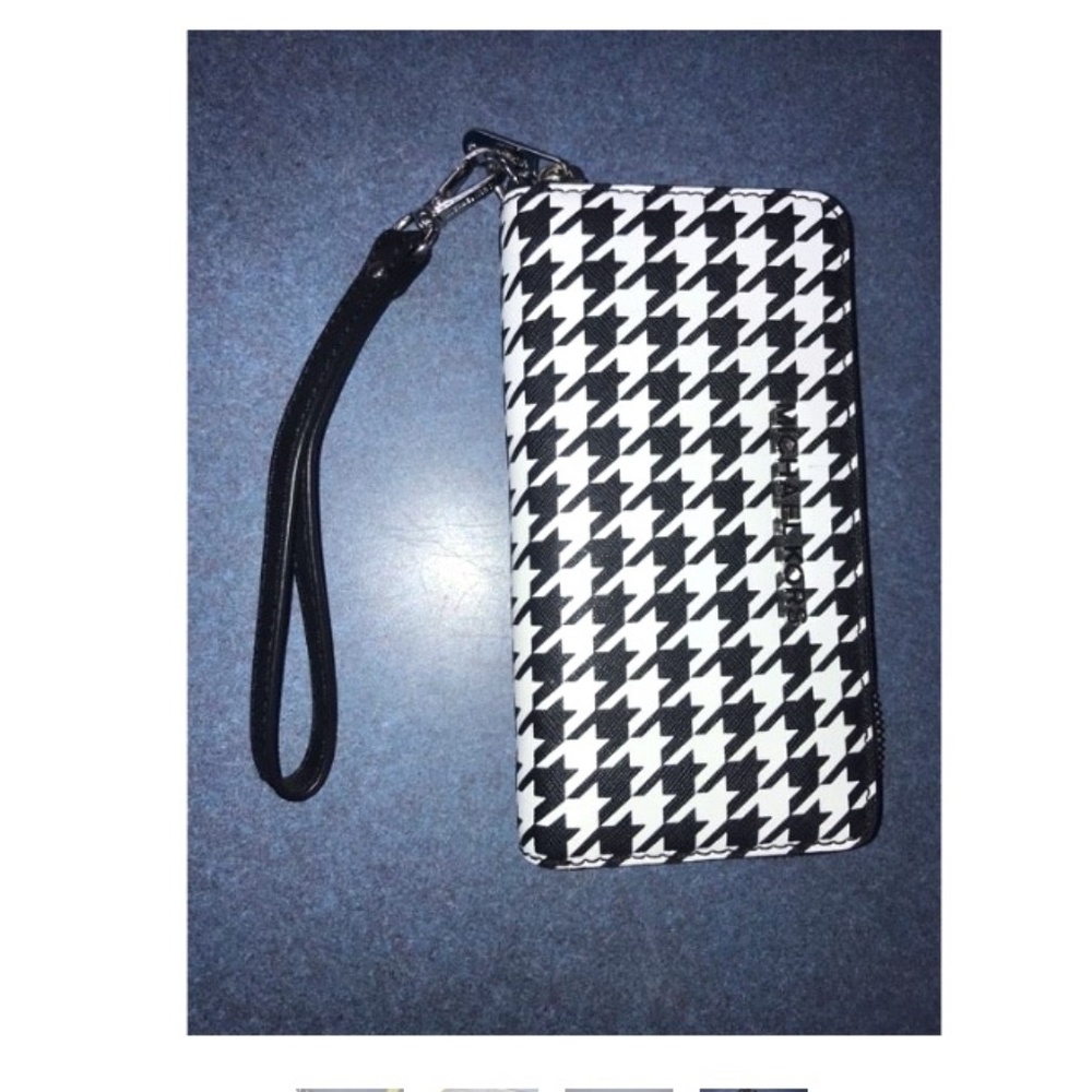 MK Michael Kors Jet Set Travel B&W Houndstooth Multi Function Phone Case Wallet